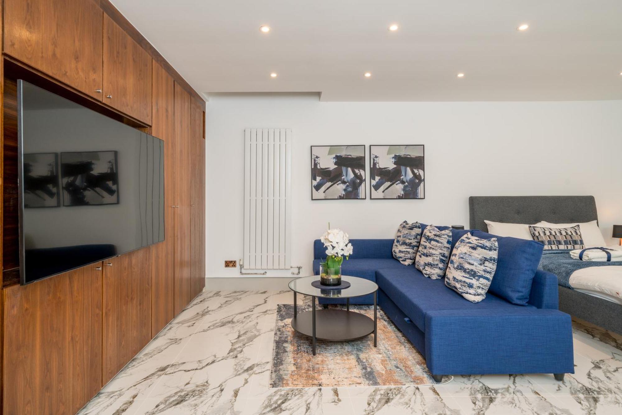 Luxury Eaton Mews House In * London