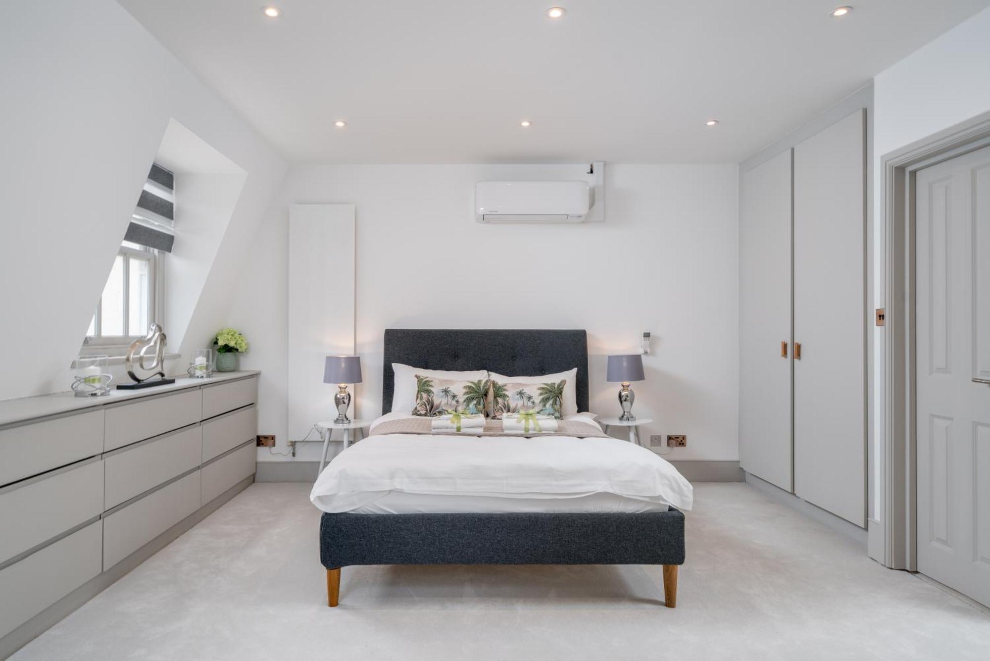 Luxury Eaton Mews House In Holiday home *