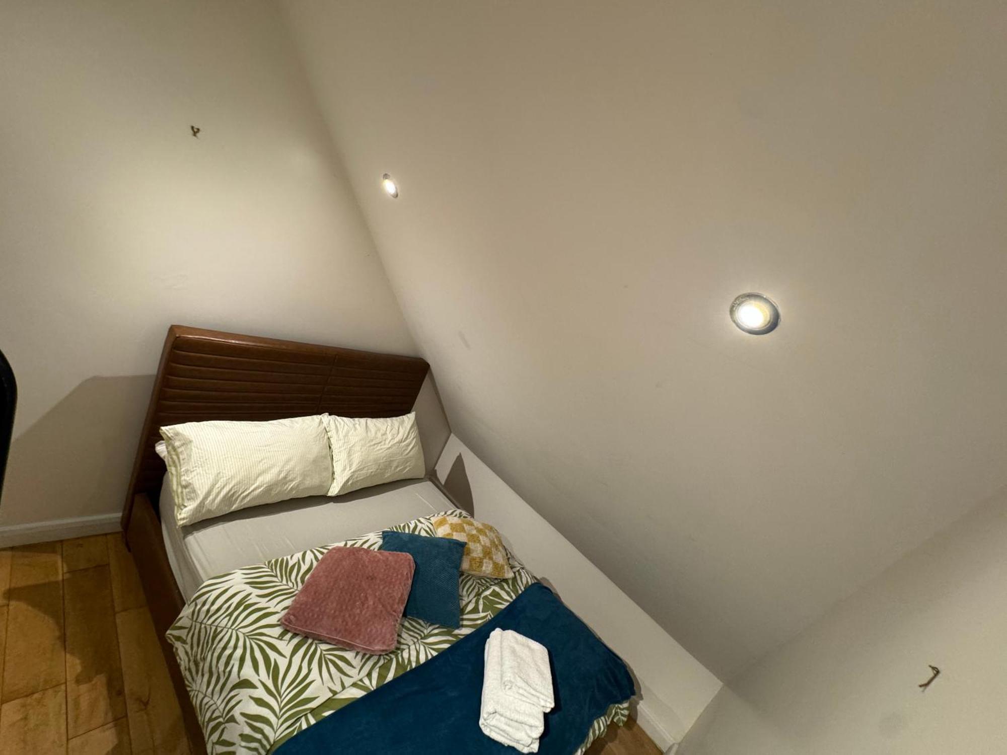 Cozy Near Guest house London
