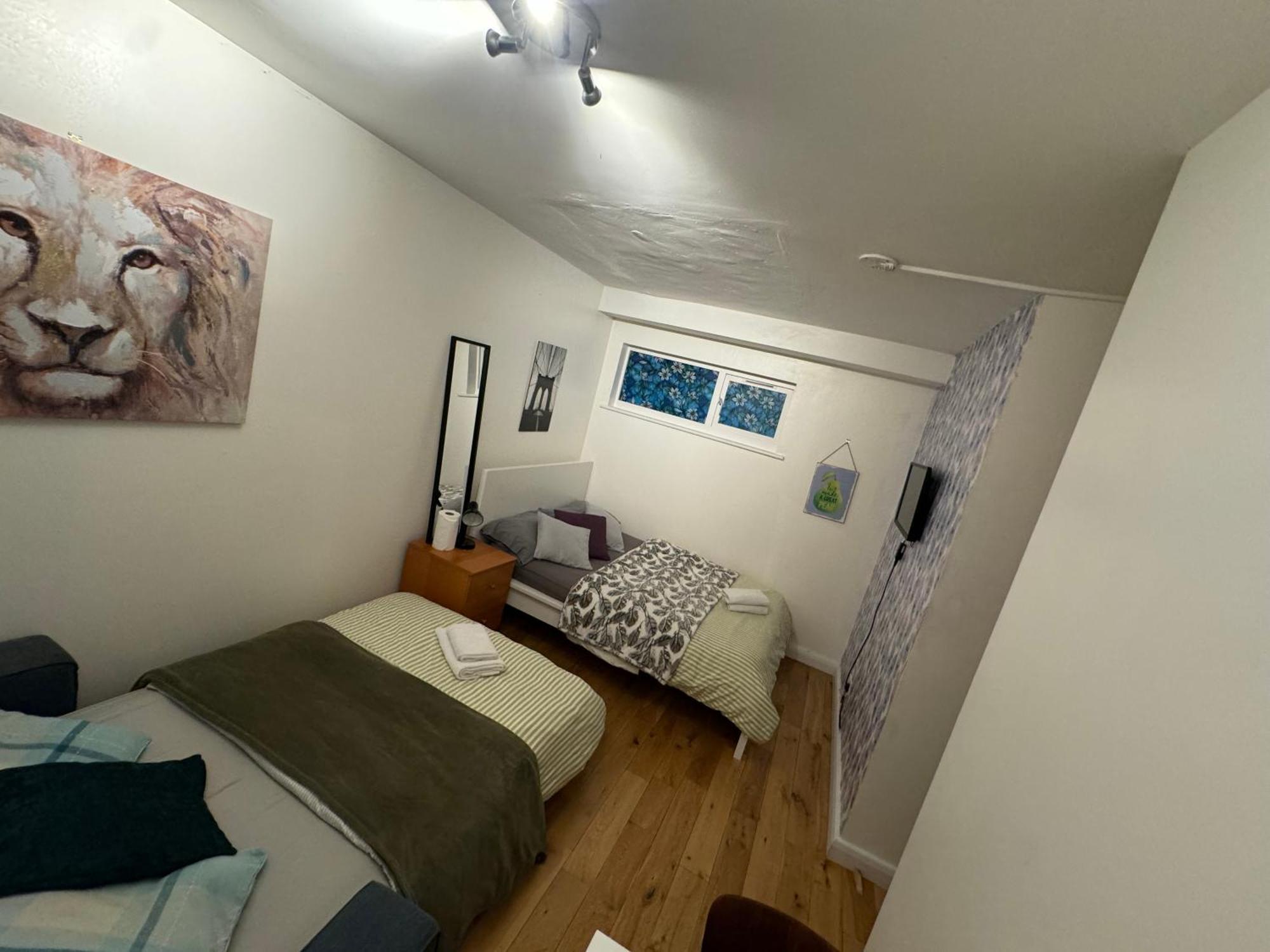 Cozy Near Guest house *