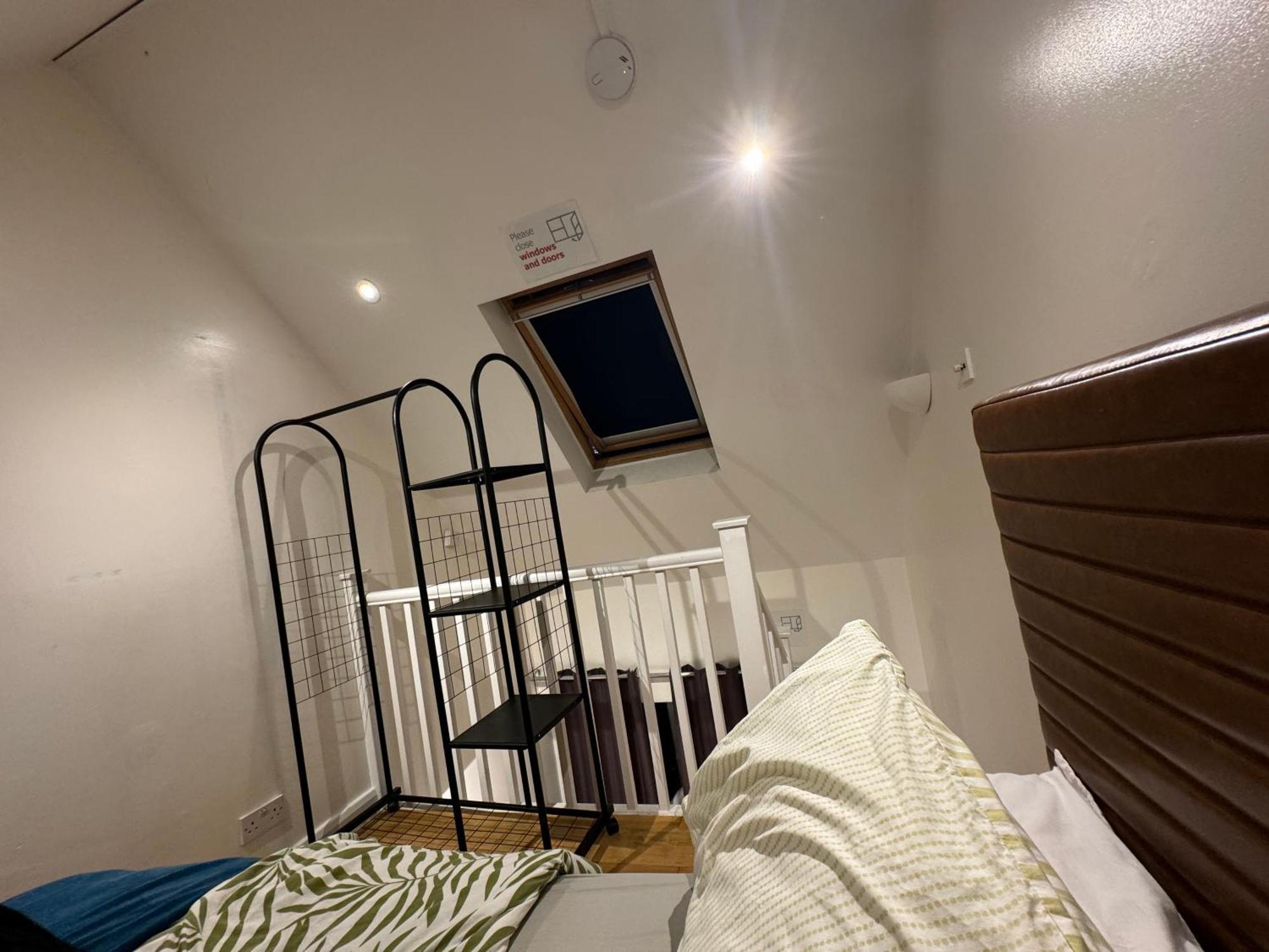 Cozy Near Guest house London