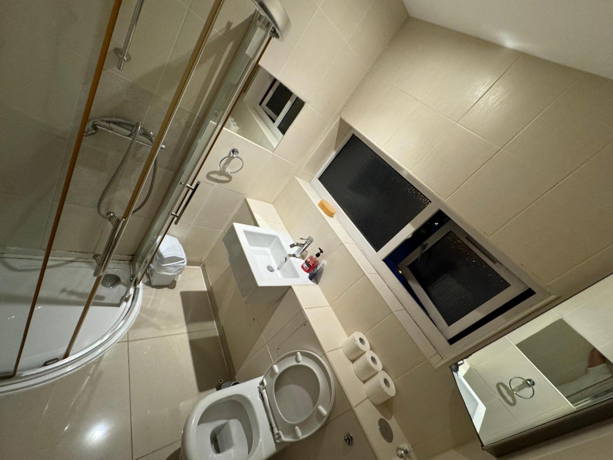 Guest house Cozy Near London
