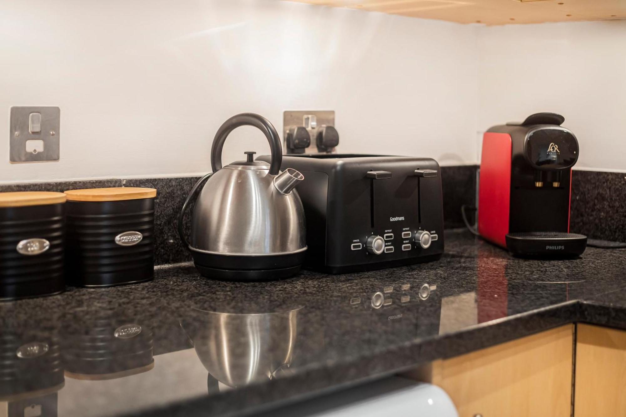 Apartment Athera - Hoxton Square 2 Bed, 2 Bath Entire Private *