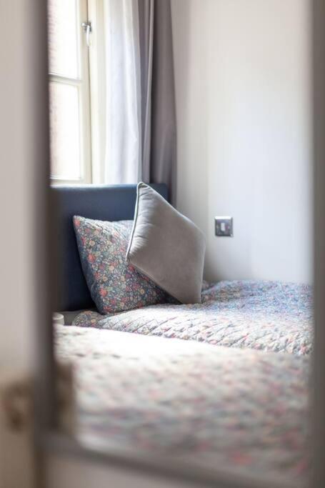 Apartment Lux 2 Bedroom House In Prime Location Near Mayfair *