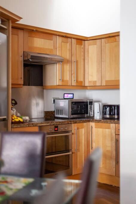Lux 2 Bedroom House In Prime Location Near Mayfair Apartment London