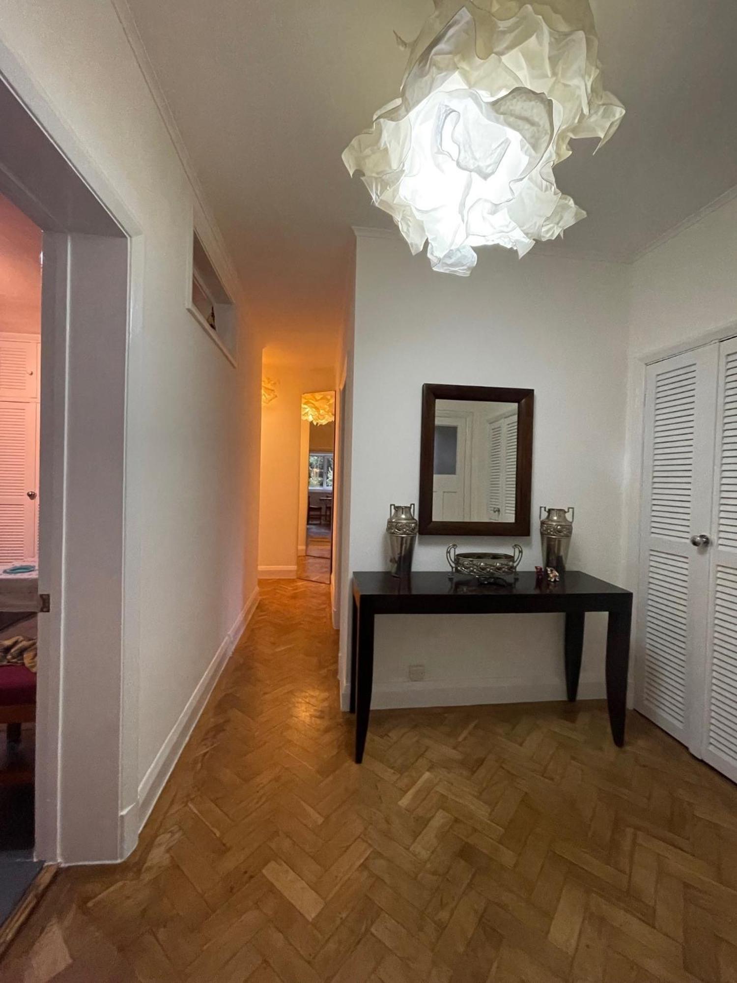 Large Double Bedroom 10 Minutes To London