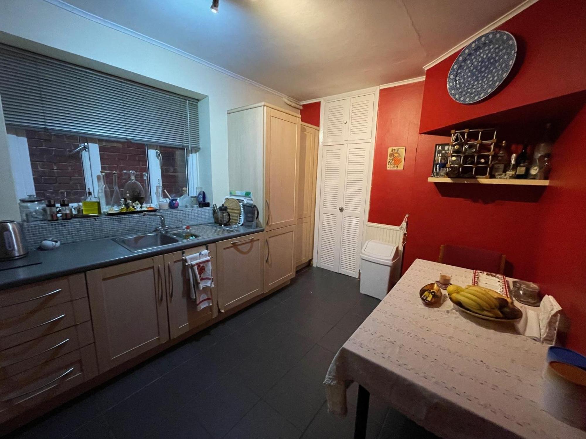 Guest house Large Double Bedroom 10 Minutes To