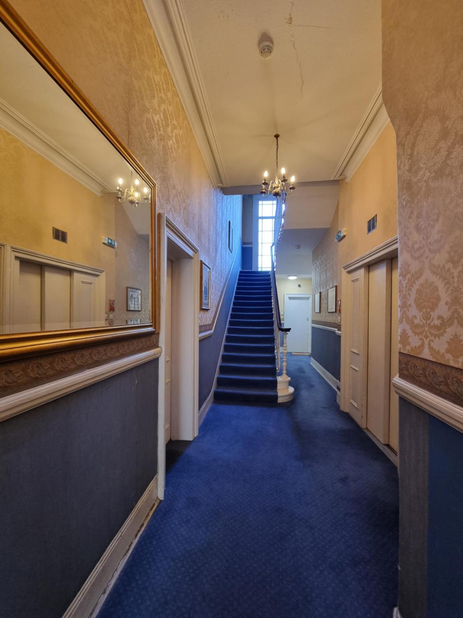 Apartamento Budget Spacious Flat Fits 5 People In W2 *