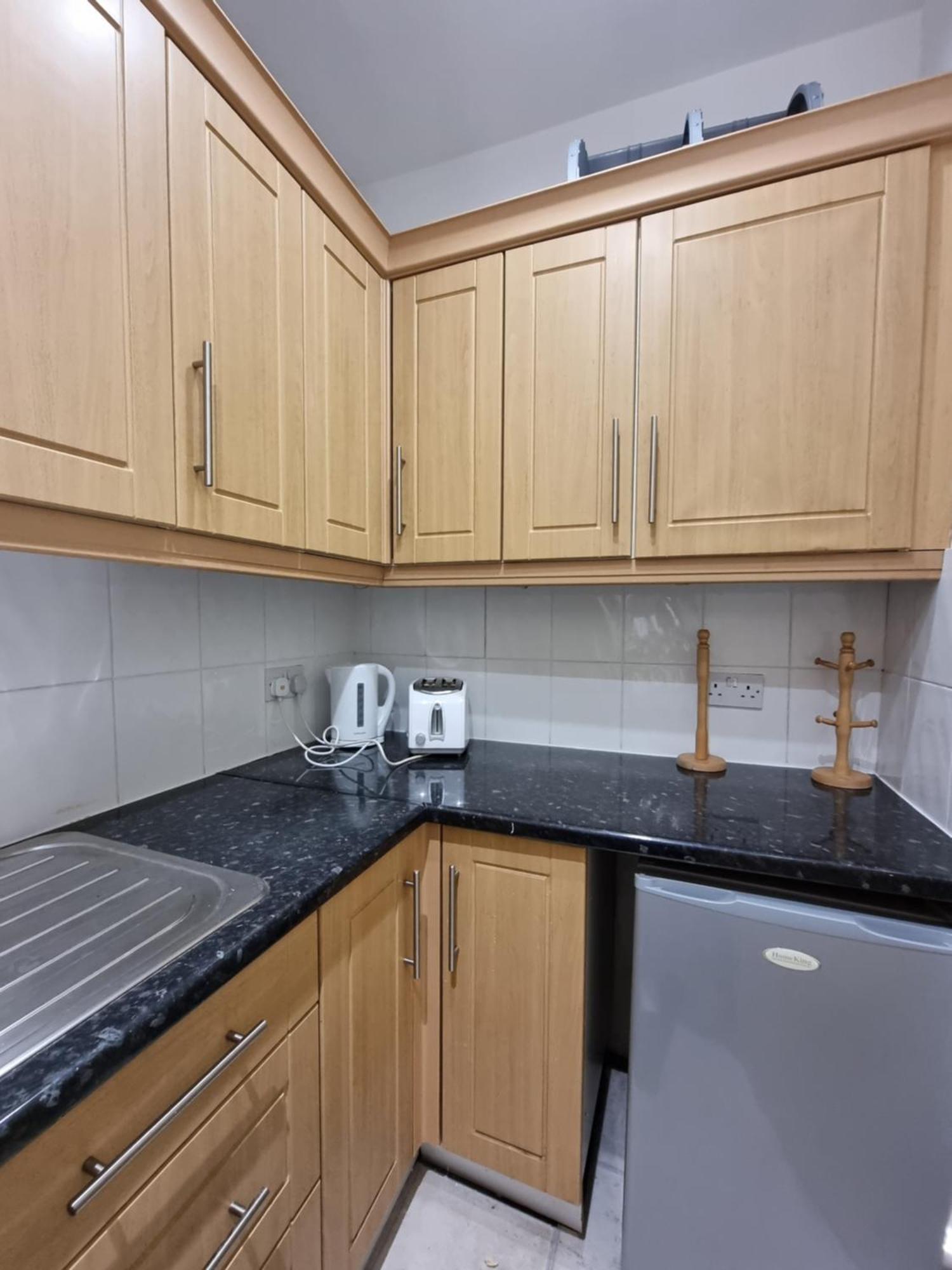 Apartamento Budget Spacious Flat Fits 5 People In W2 *
