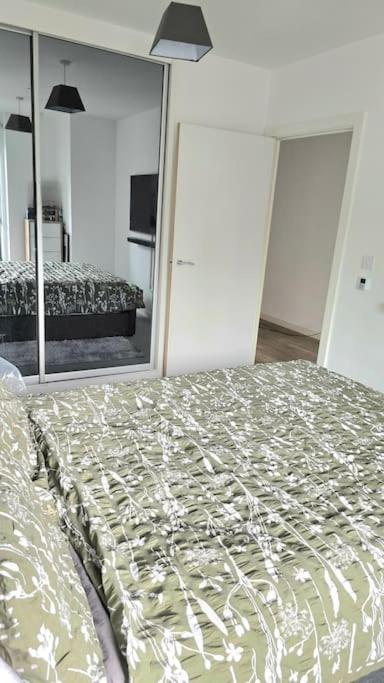 Apartamento 1 Bed By Wembley Stadium *
