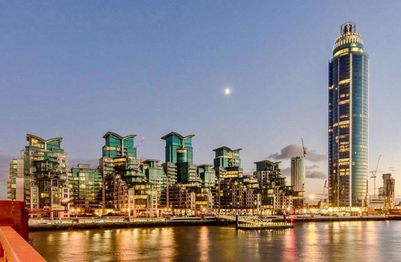 Luxury Panoramic 3 Bed With Private Terrace Apartment London