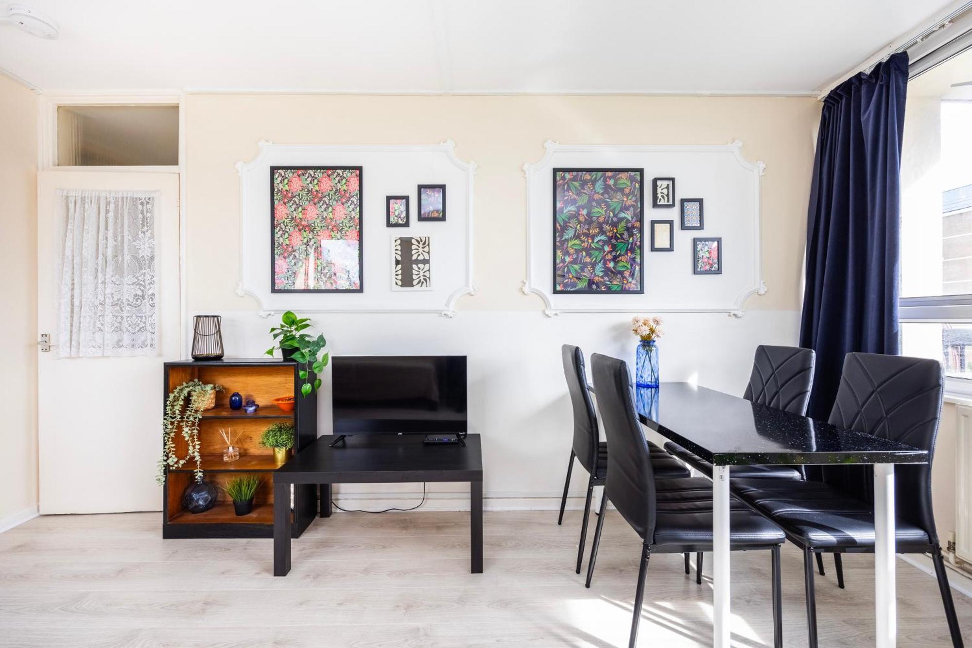 Poplar - Sleep 4-5 - Ideal For Business Travellers & Contractors - Near Canary Wharf And Dlr Station - Parking Tickets Available On Request Apartamento Londres