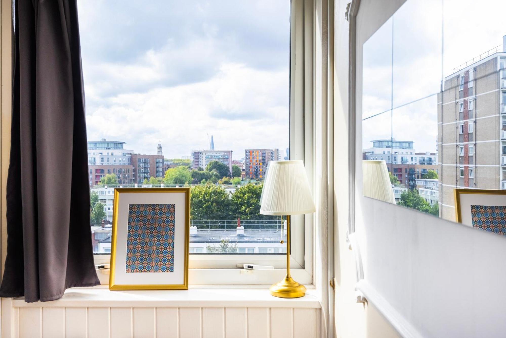 Apartamento Poplar - Sleep 4-5 - Ideal For Business Travellers & Contractors - Near Canary Wharf And Dlr Station - Parking Tickets Available On Request Londres