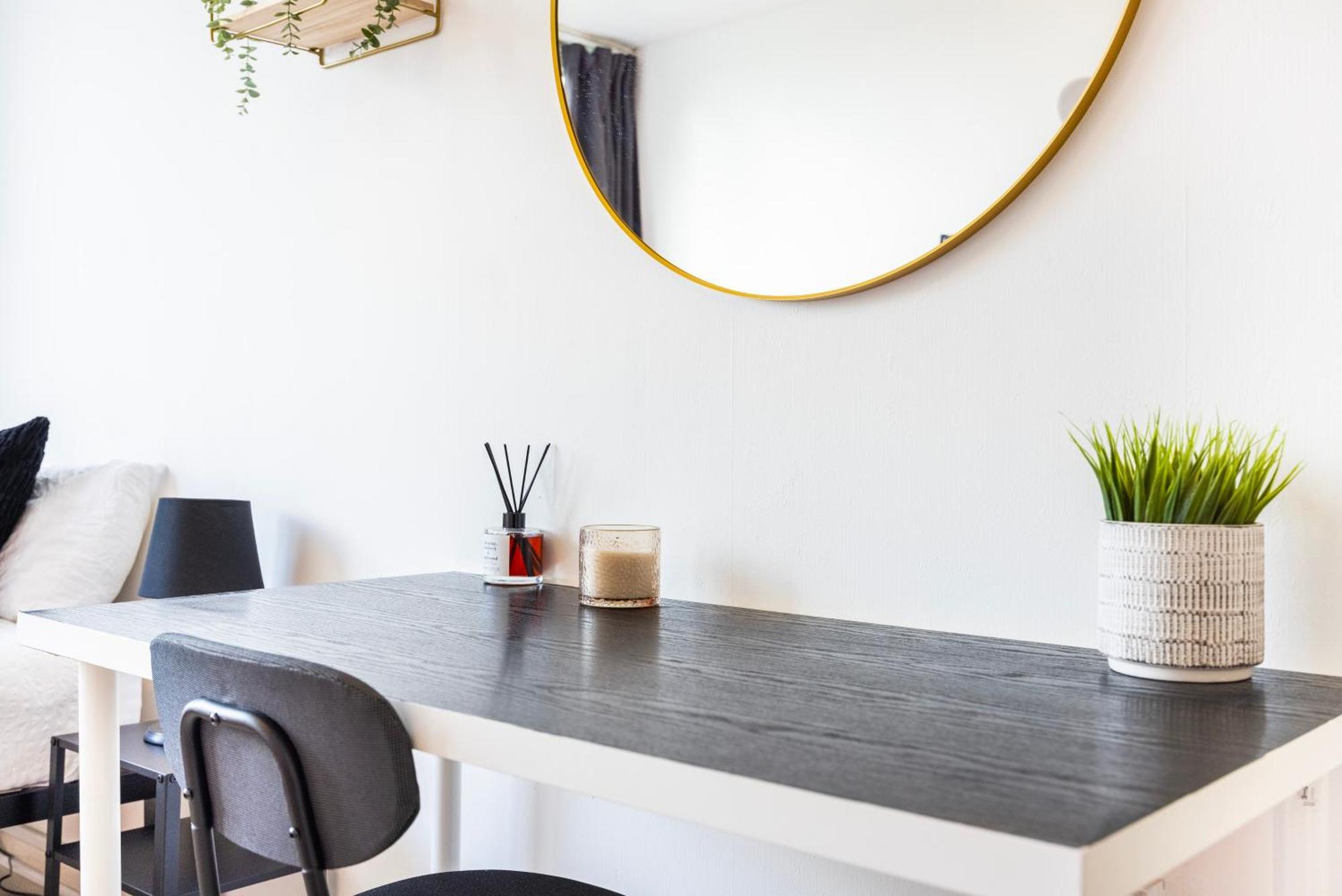 Apartamento Poplar - Sleep 4-5 - Ideal For Business Travellers & Contractors - Near Canary Wharf And Dlr Station - Parking Tickets Available On Request Londres
