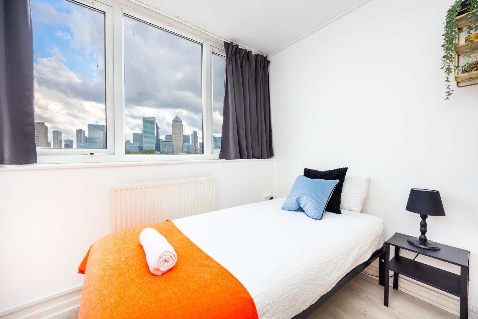 Poplar - Sleep 4-5 - Ideal For Business Travellers & Contractors - Near Canary Wharf And Dlr Station - Parking Tickets Available On Request Londres
