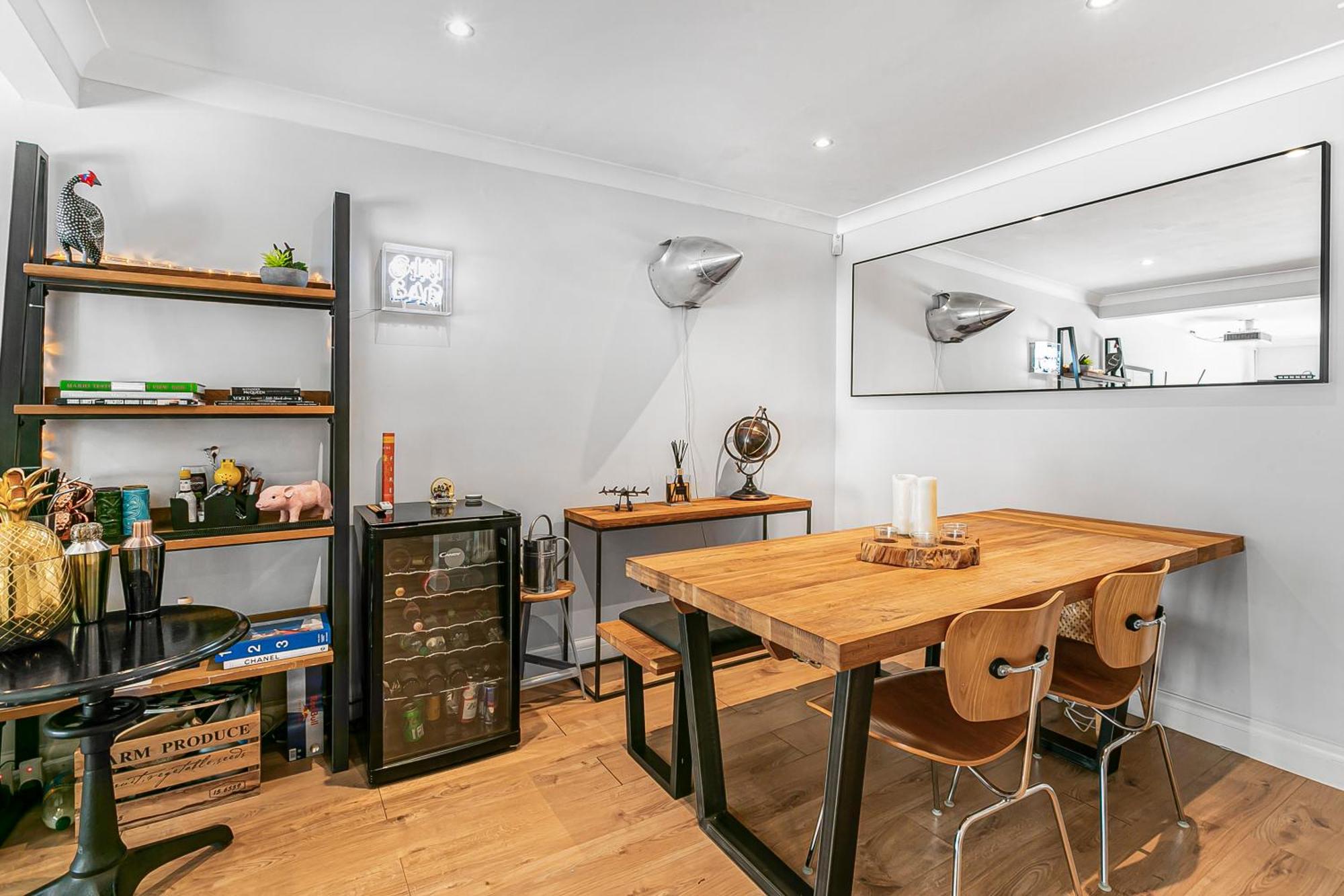 Holiday home 4 Bedroom House With Gym - Behind V&a Museum London