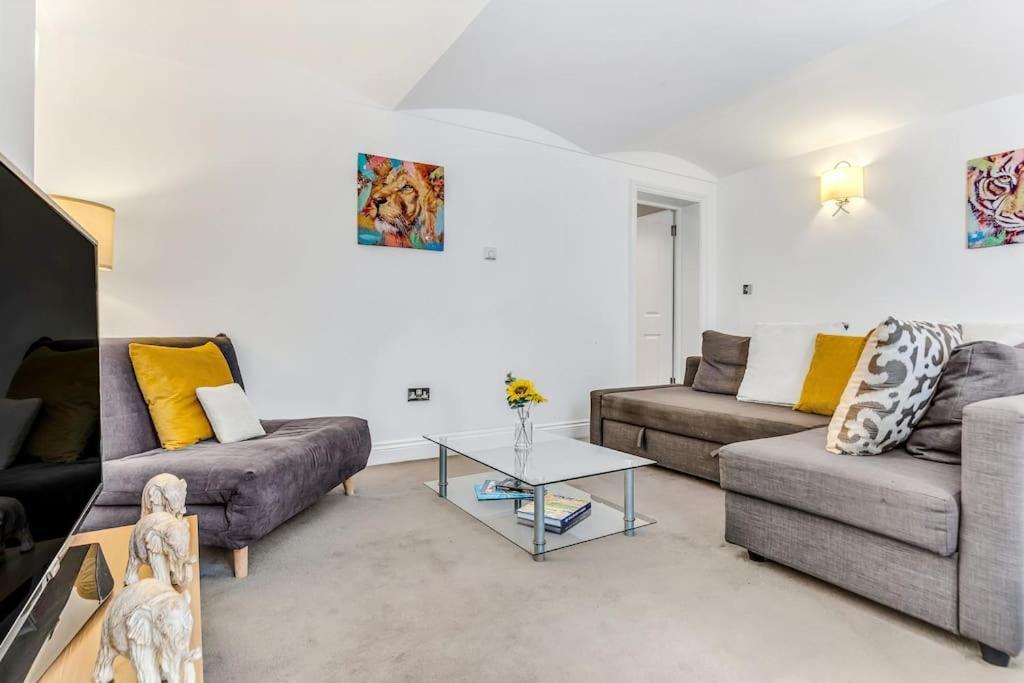 Elegant In The Heart Of Chelsea Sleeps 7 Apartment London