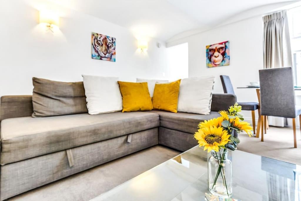 Apartment Elegant In The Heart Of Chelsea Sleeps 7 *