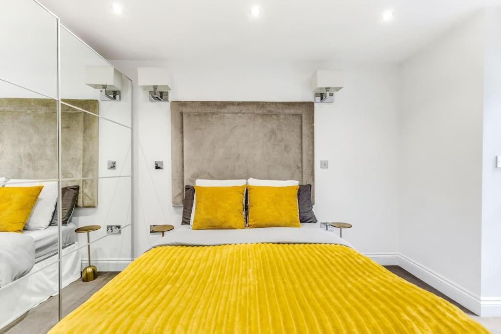 Elegant In The Heart Of Chelsea Sleeps 7 Apartment *