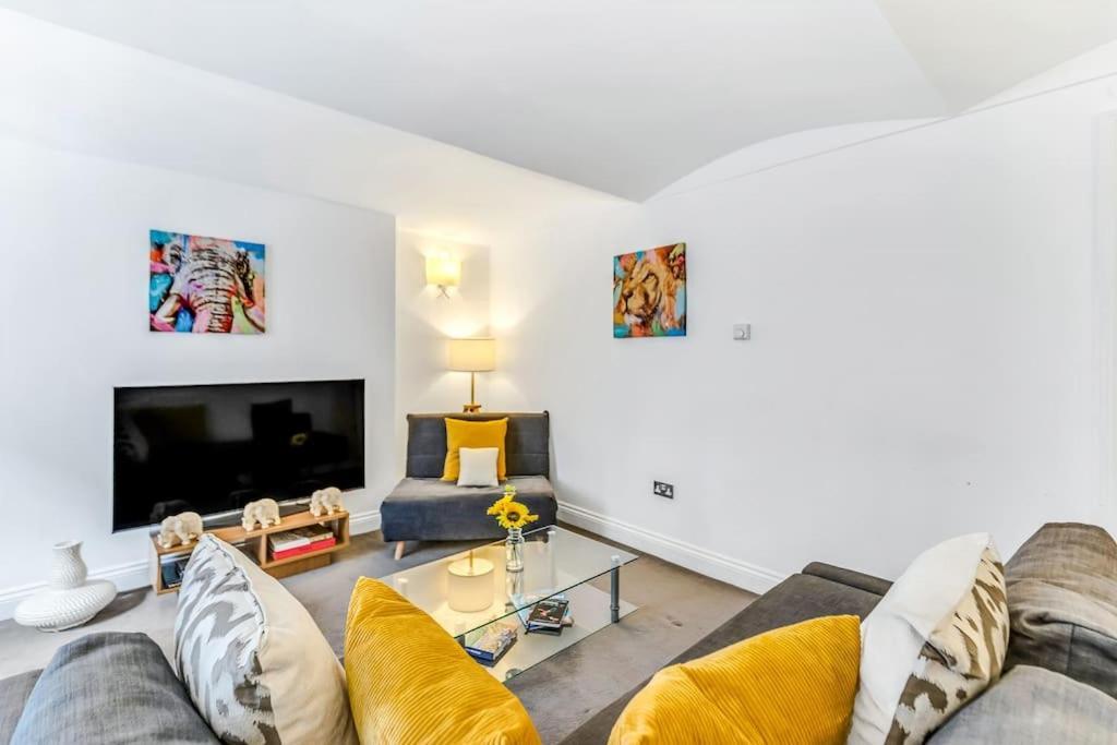 Apartment Elegant In The Heart Of Chelsea Sleeps 7 *