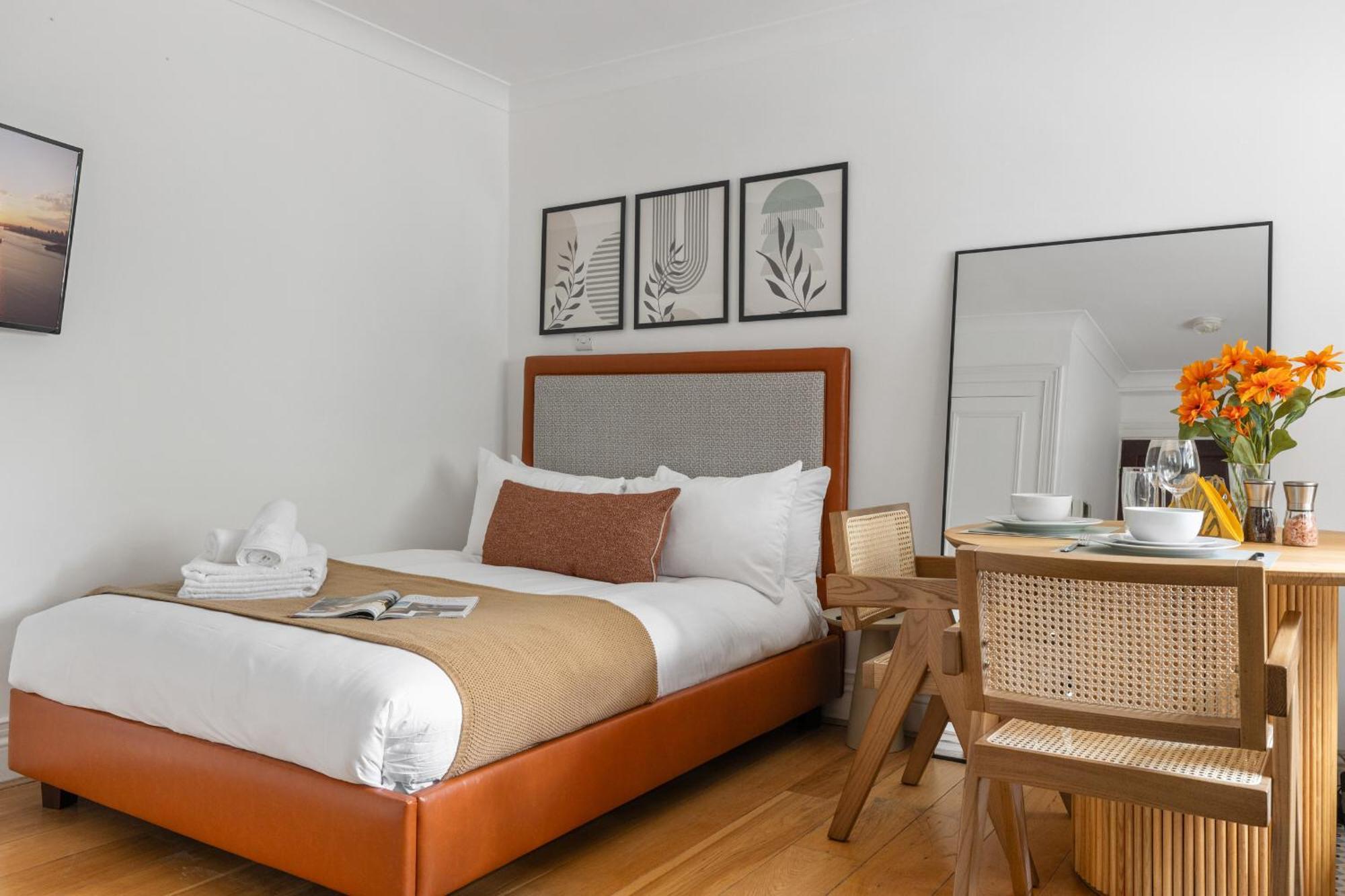 Luxurious Retreat - La Reserve Knightsbridge London