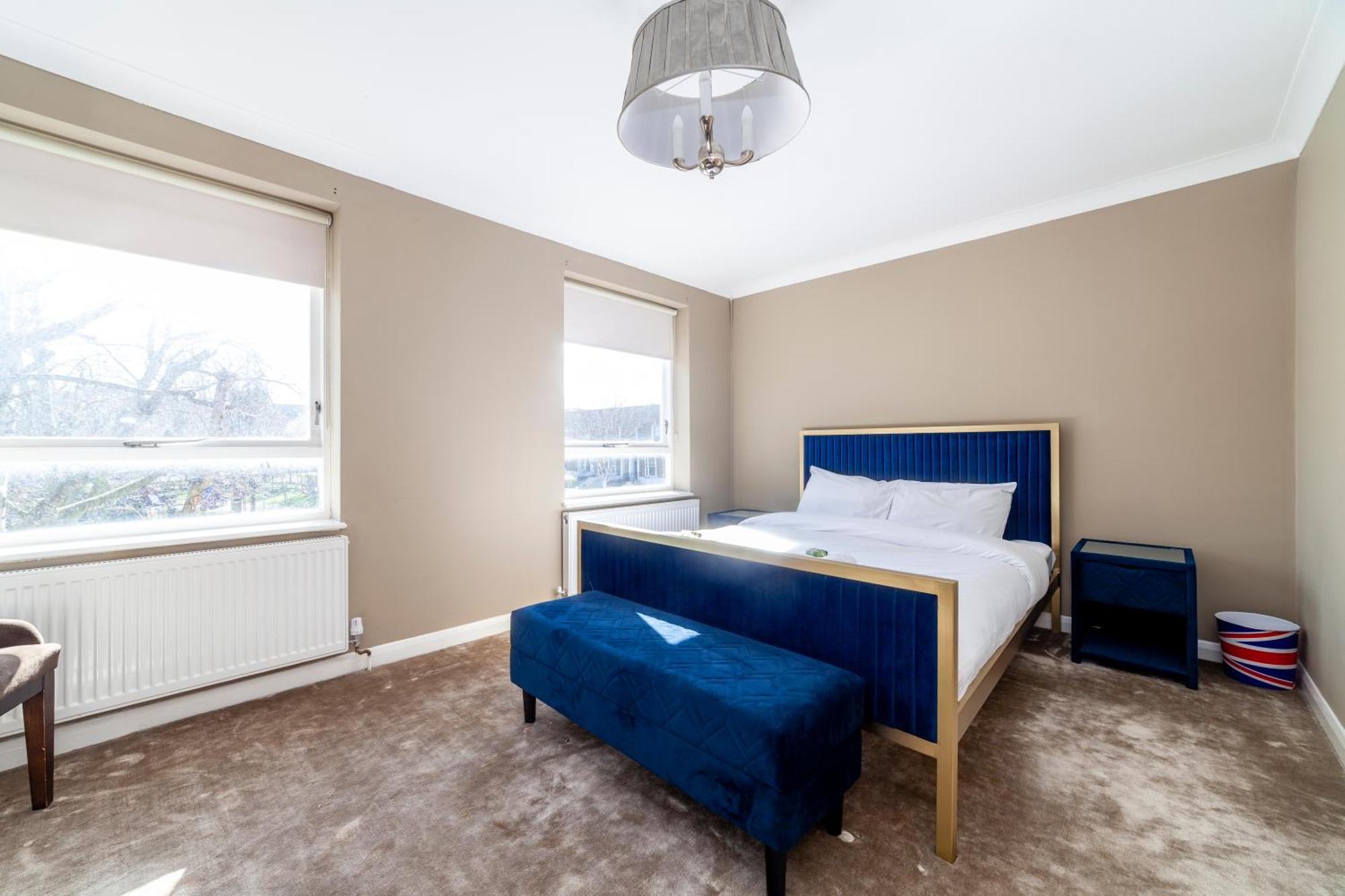 Casa de férias Centrally Located 5br Flat Wparking, Maida Vale