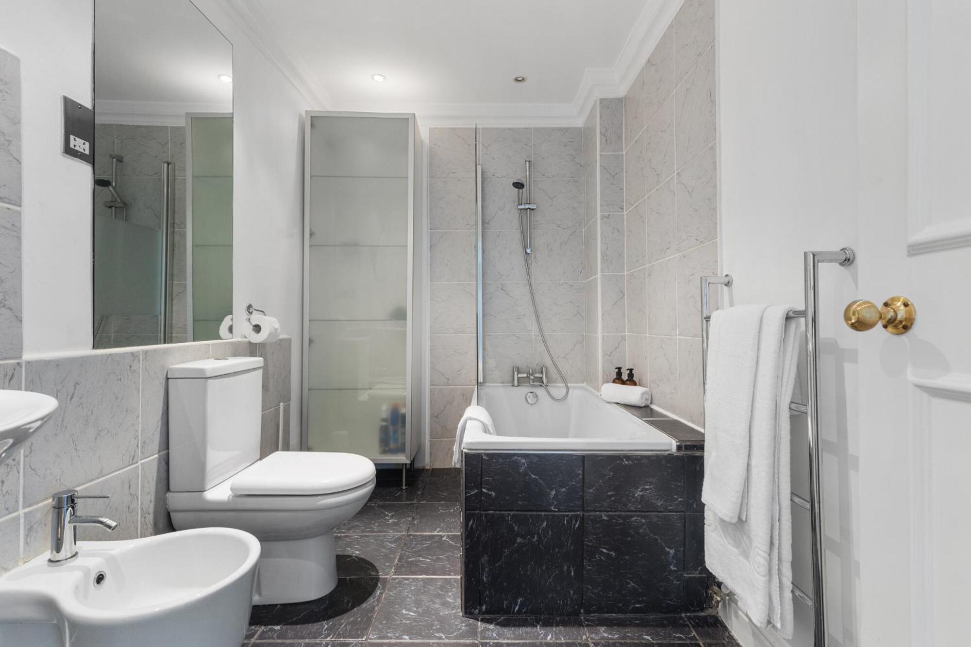 Ultimate Retreat - La Reserve South Kensington Londres