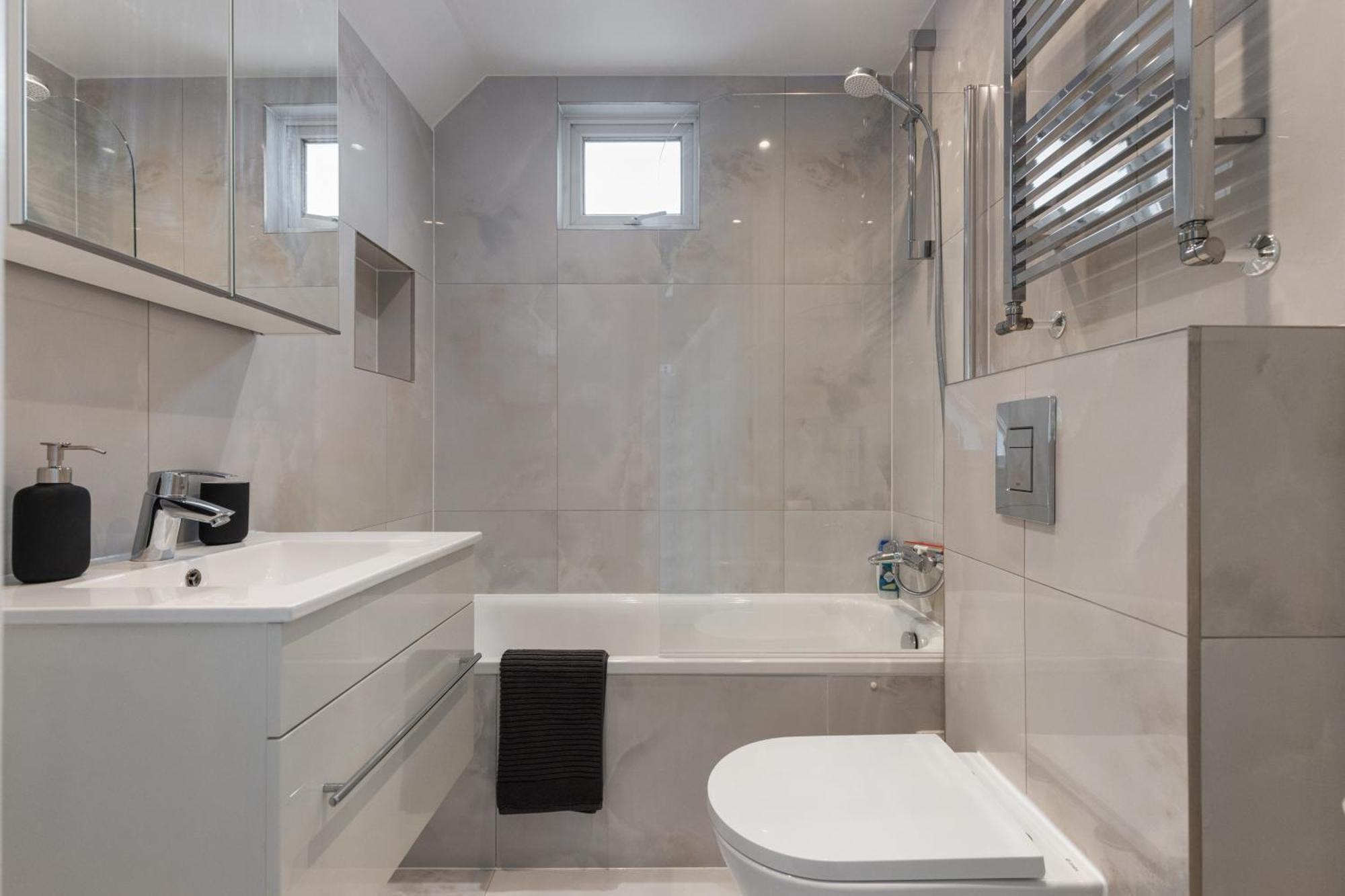 The Hampstead Hideaway - Free Parking - Close To Ldn Apartment *
