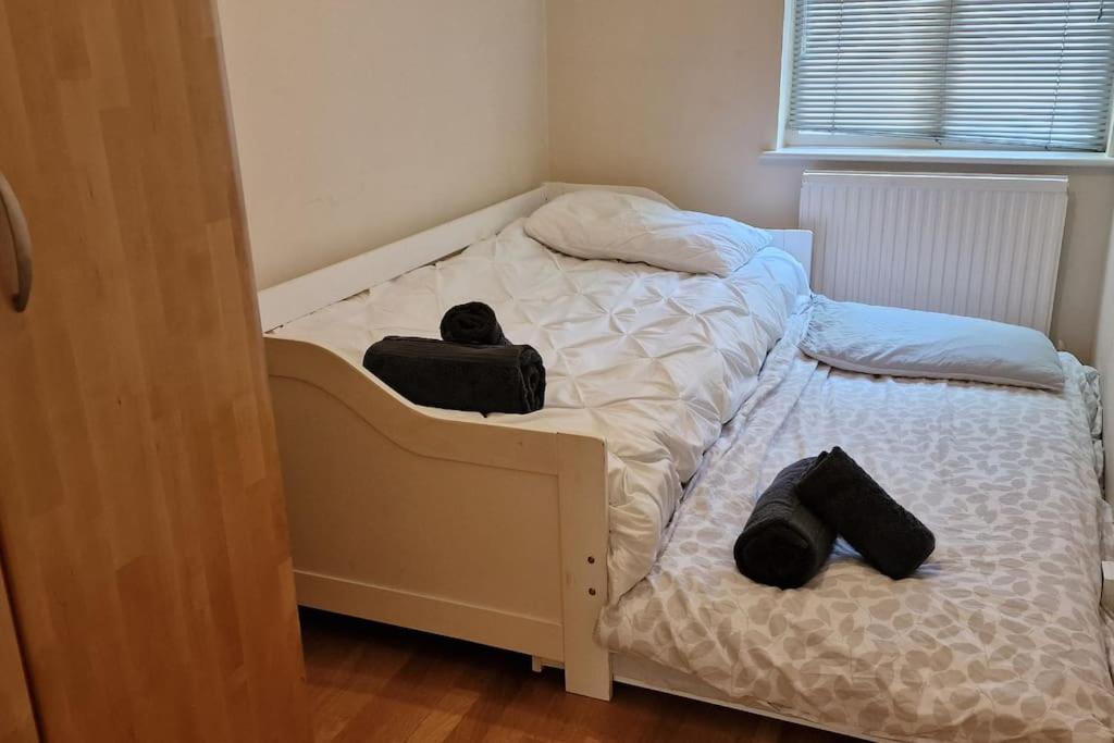 Apartment -air Con- Cute 2bd Flat 1 Min Maida Vale Station! London