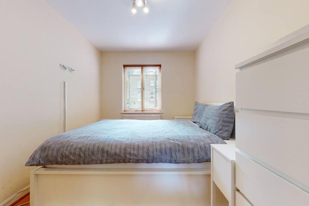 Apartment -air Con- Cute 2bd Flat 1 Min Maida Vale Station!