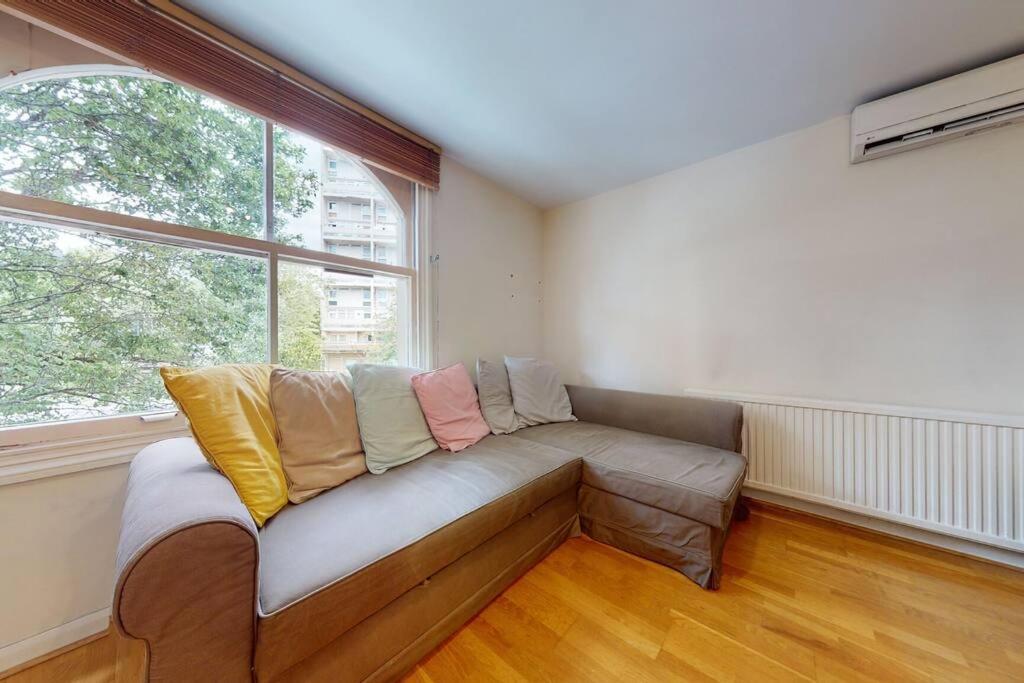 Apartment -air Con- Cute 2bd Flat 1 Min Maida Vale Station! London