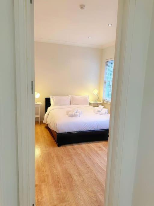 The Mayfair Comfort Apartment
