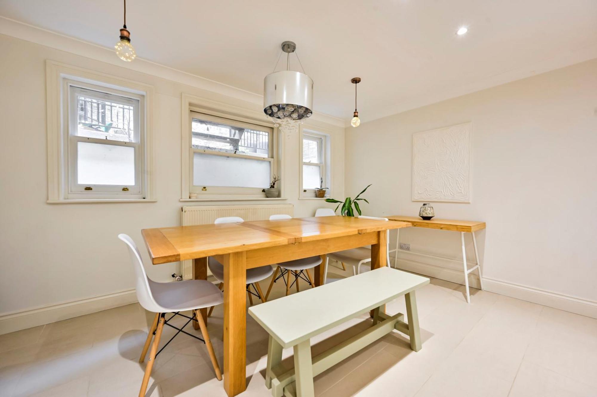 5 Bed House - Fancy - Sleep Up To 12 -