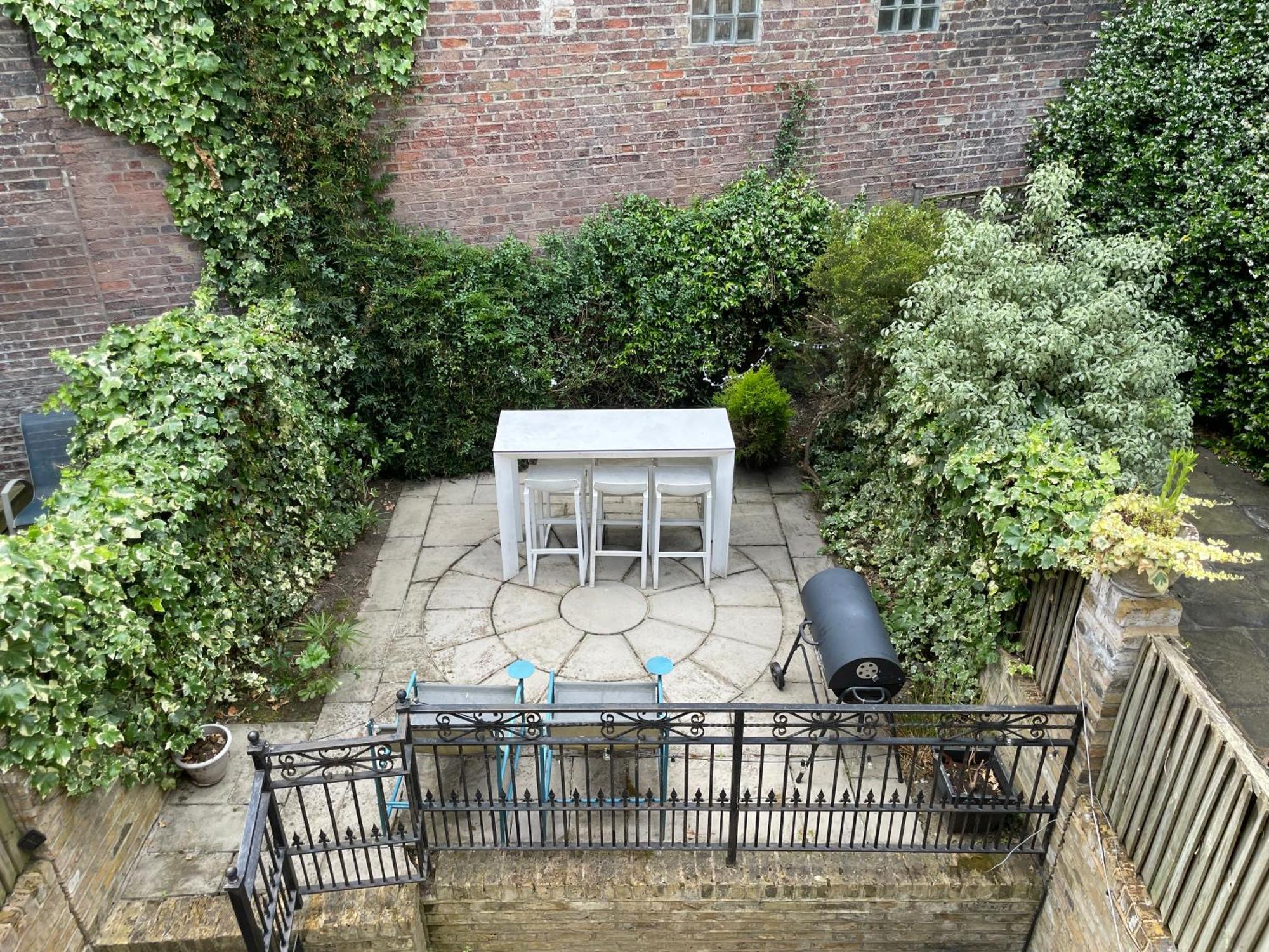 5 Bed House - Fancy - Sleep Up To 12 - London