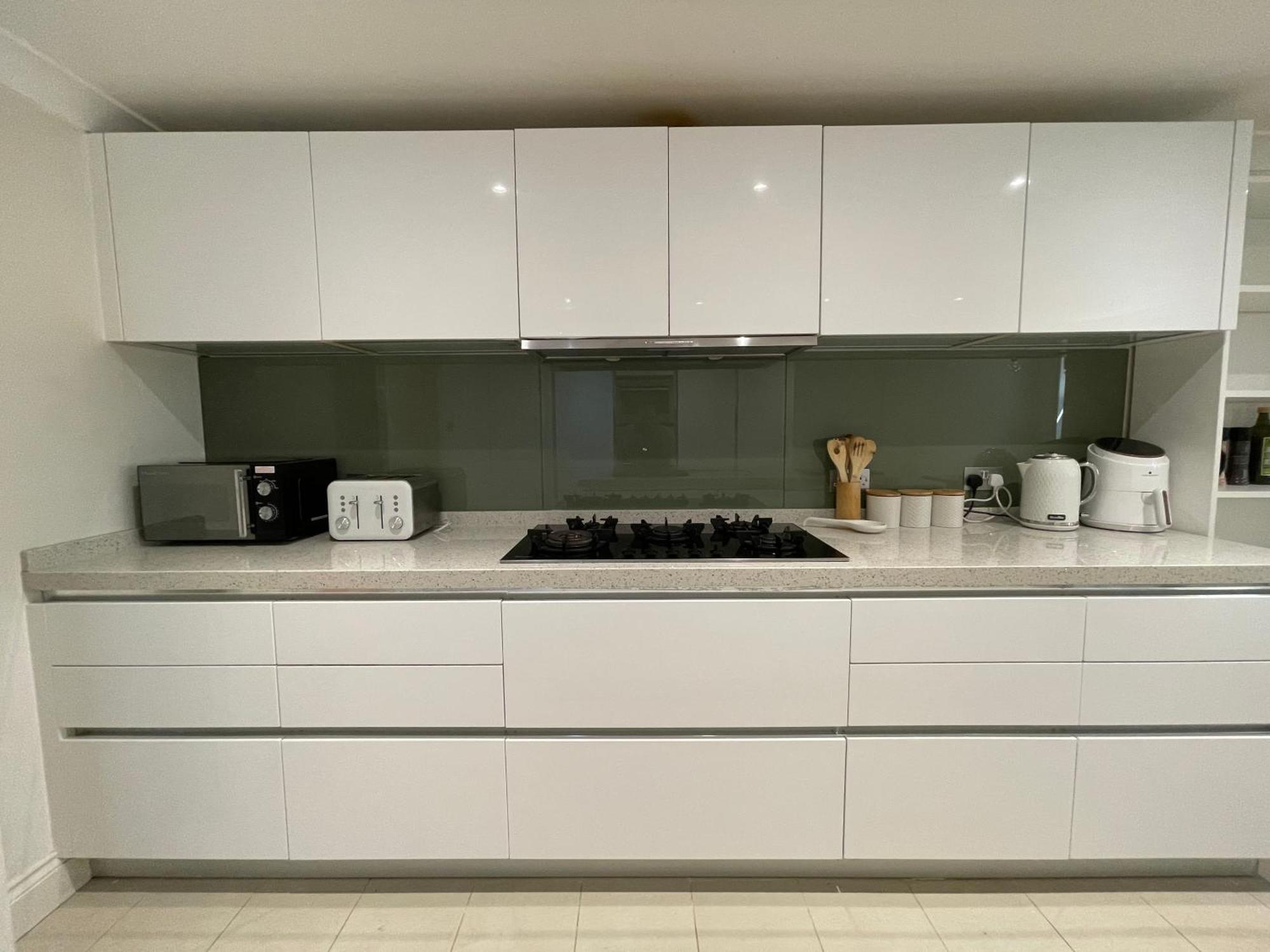 5 Bed House - Fancy - Sleep Up To 12 - Ferienhaus *