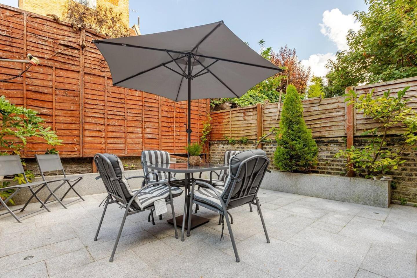 The Paddington Pines - 2 Bed En-suite Apartment
