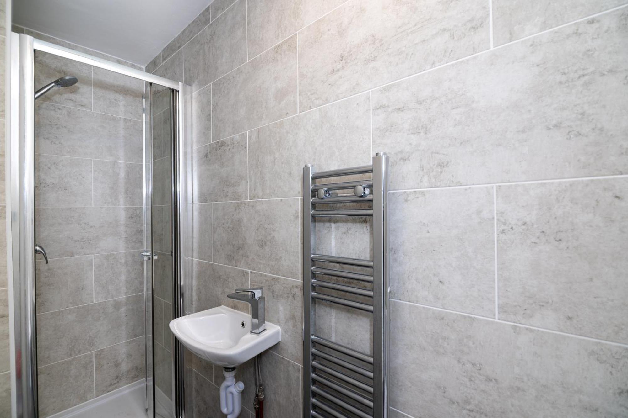 Guest house Beautiful House New Refurbished London