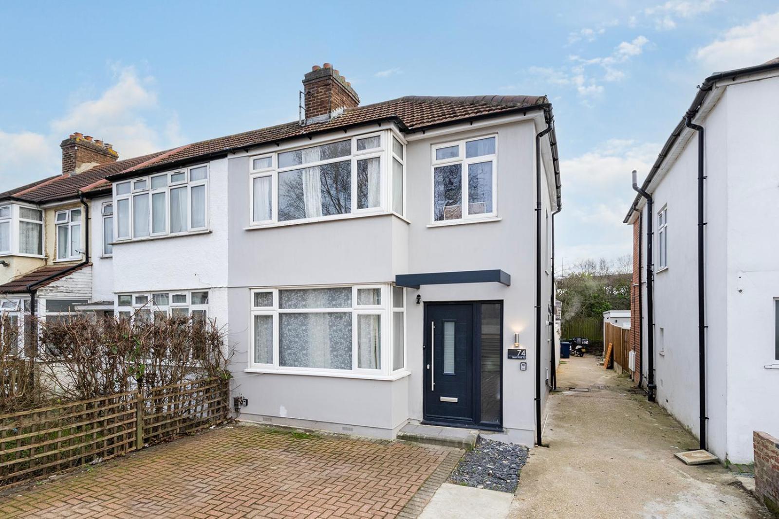 Apartamento Large 4 Bedroom House With Parking Available Londres