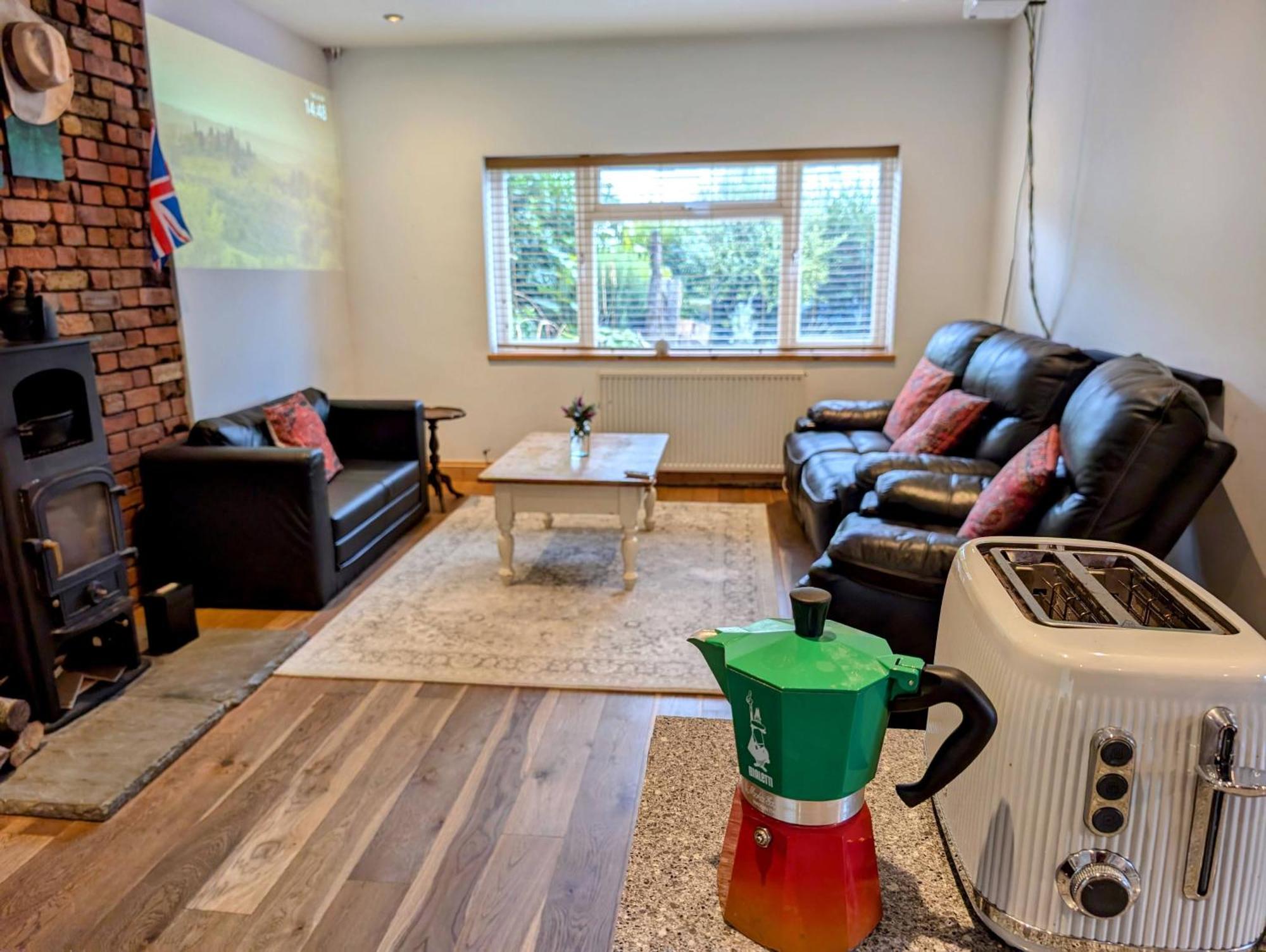 Villa 3bedrooms House Sleeps10 Garden&parking Ably *