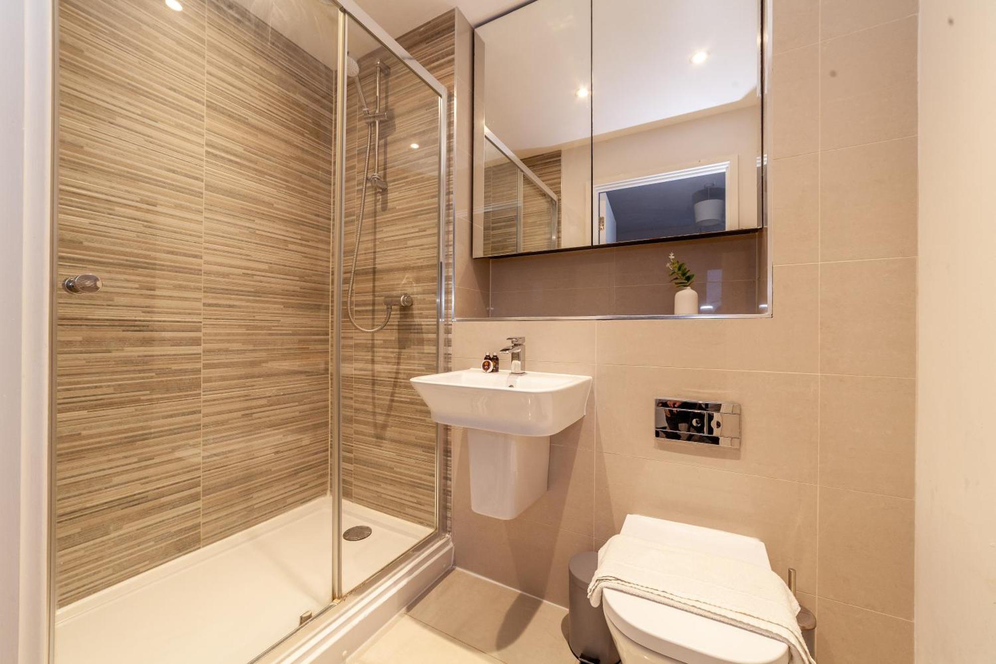 Apartment The Park Royal Collection London
