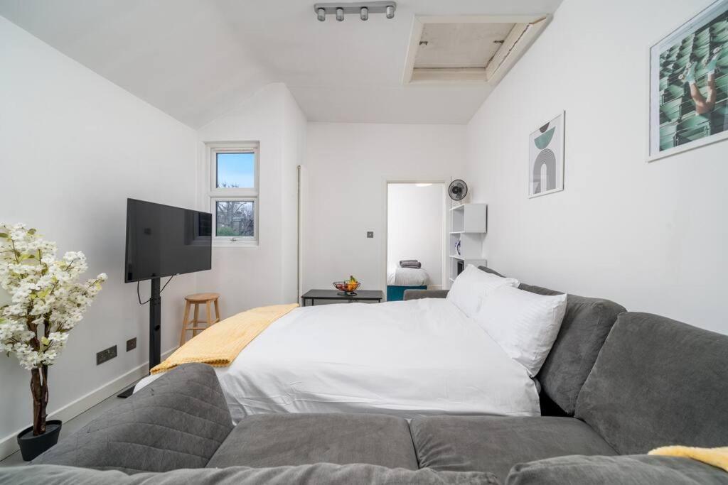 New 3bed Stylish With Amazing Transport Apartment