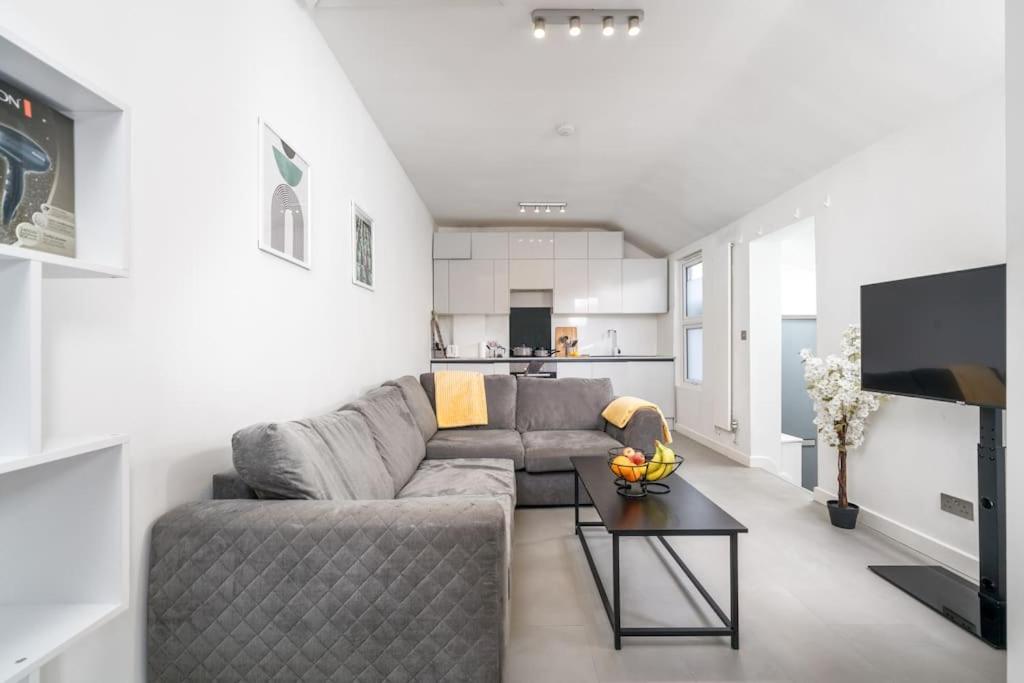 New 3bed Stylish With Amazing Transport