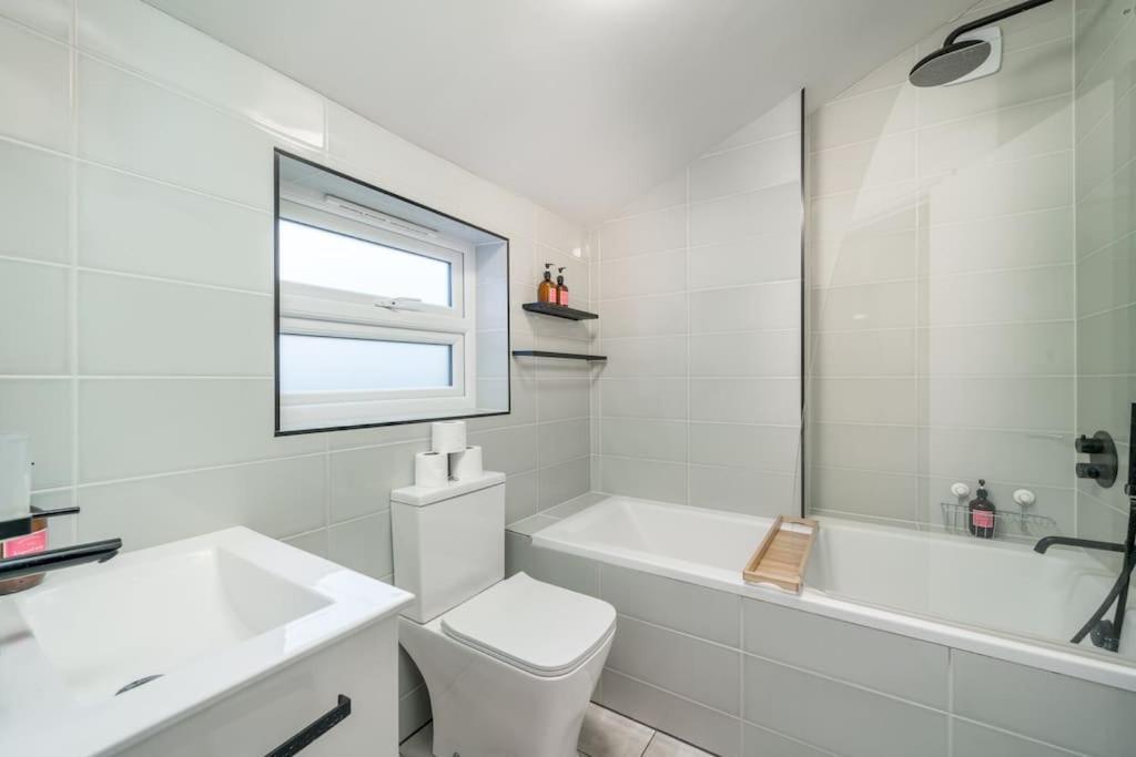 New 3bed Stylish With Amazing Transport Apartment