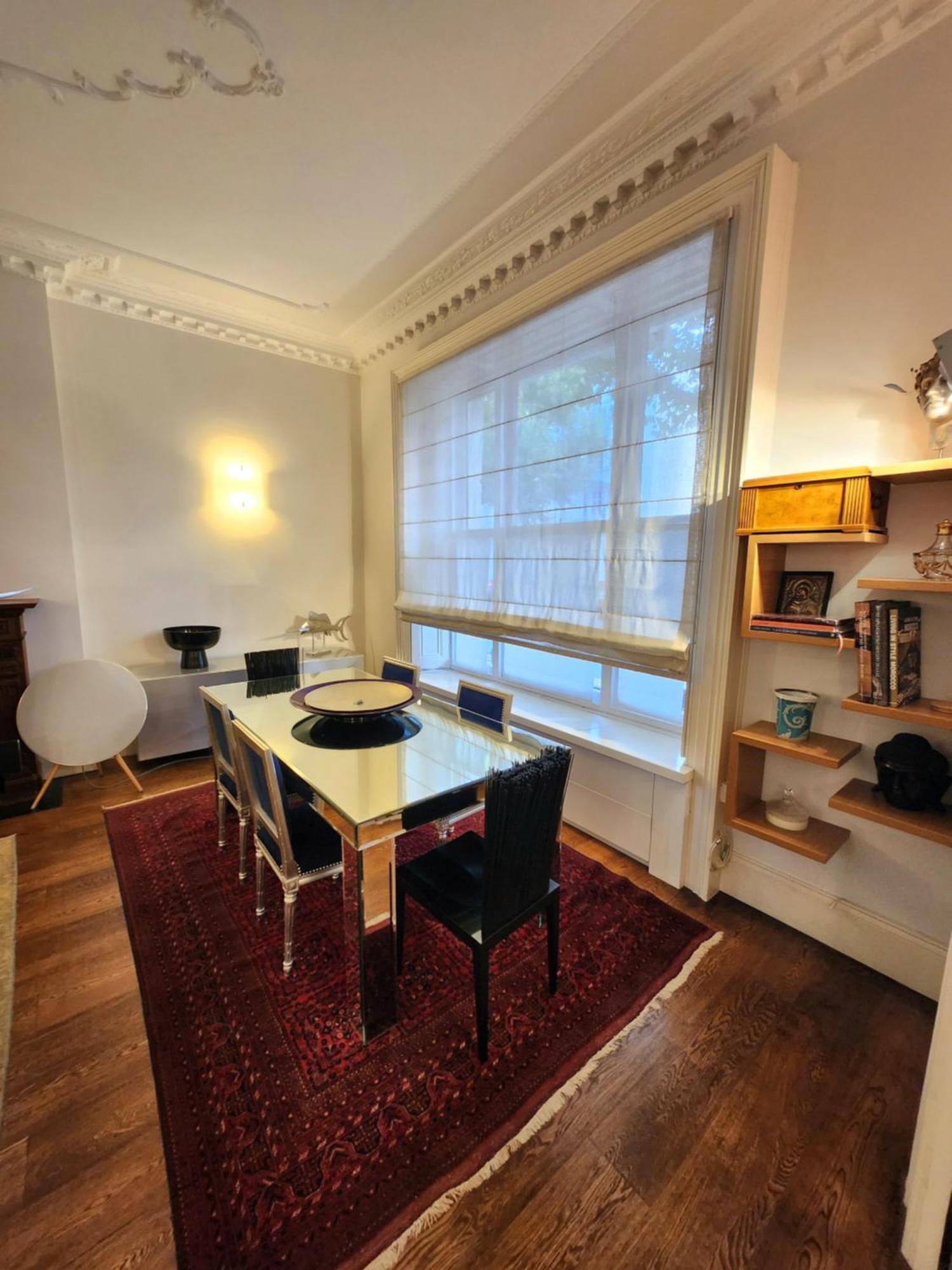 2 Bedroom Luxury Flat In South Kensington Apartment