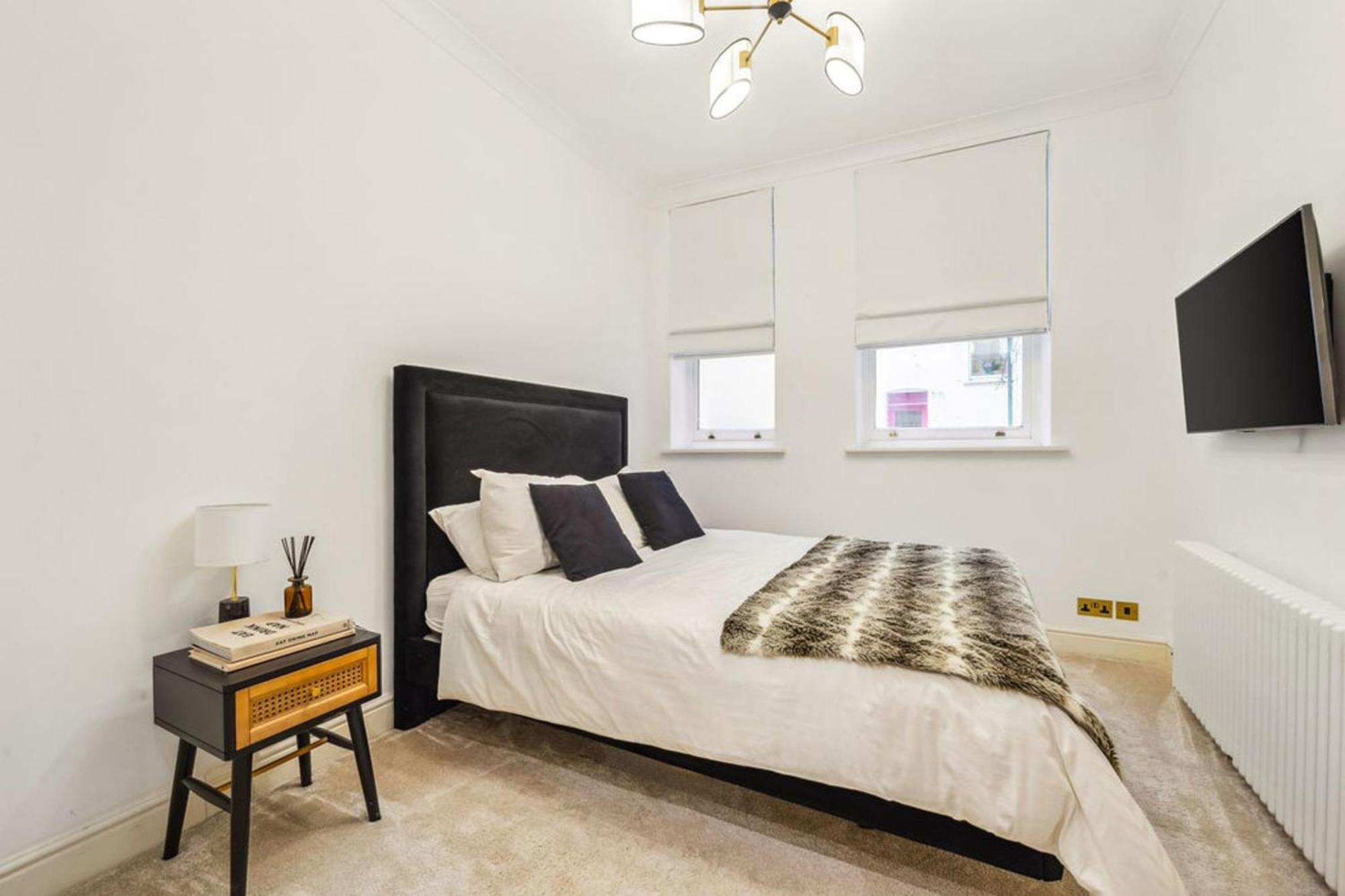 Elegant Fitzrovian *