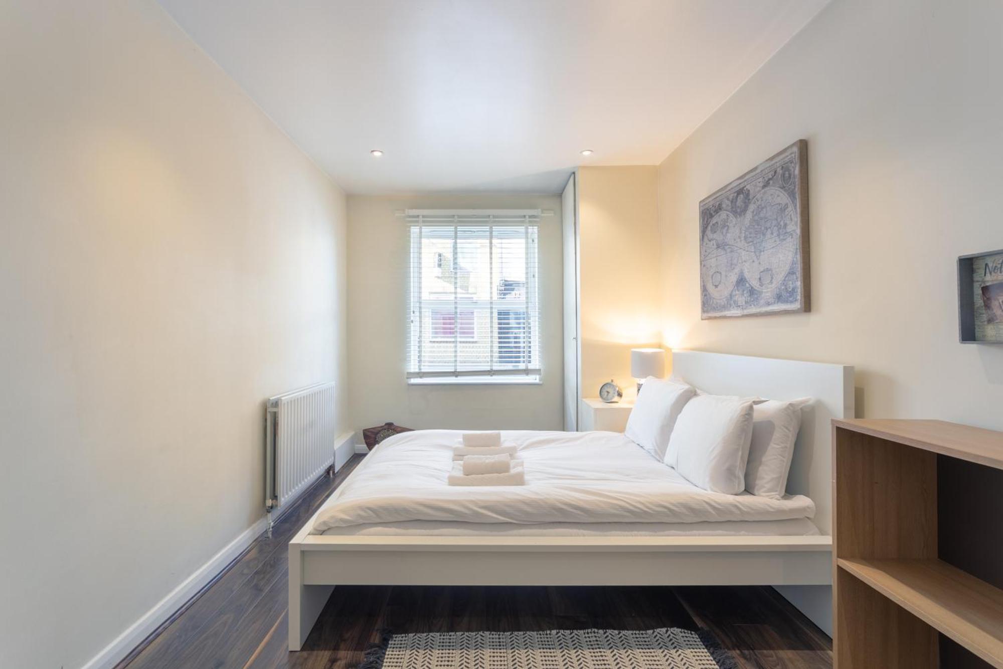 Apartment Stylish And Homely 4 Bedroom In East