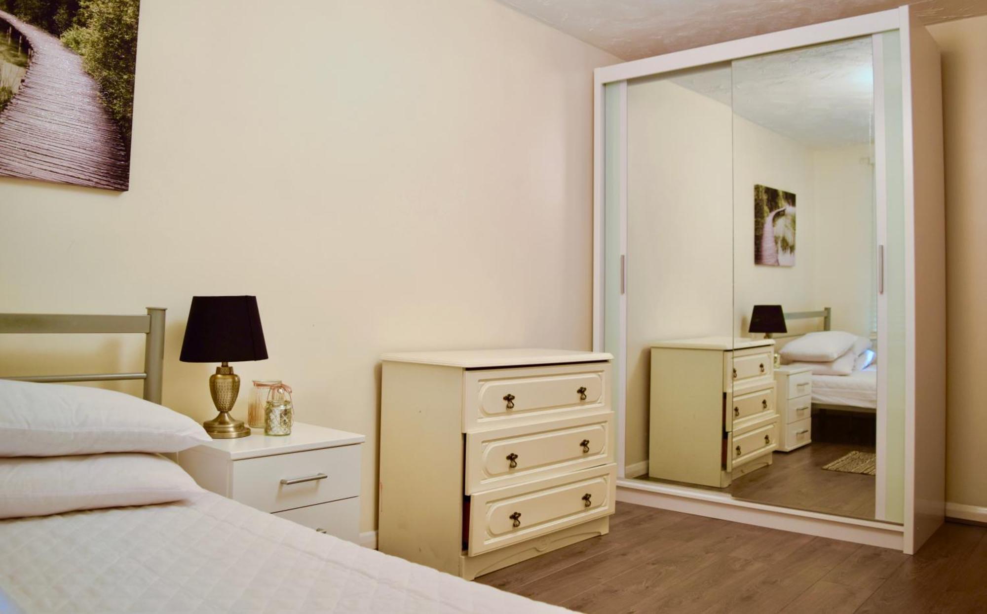 Apartment Stylish And Homely 4 Bedroom In East *