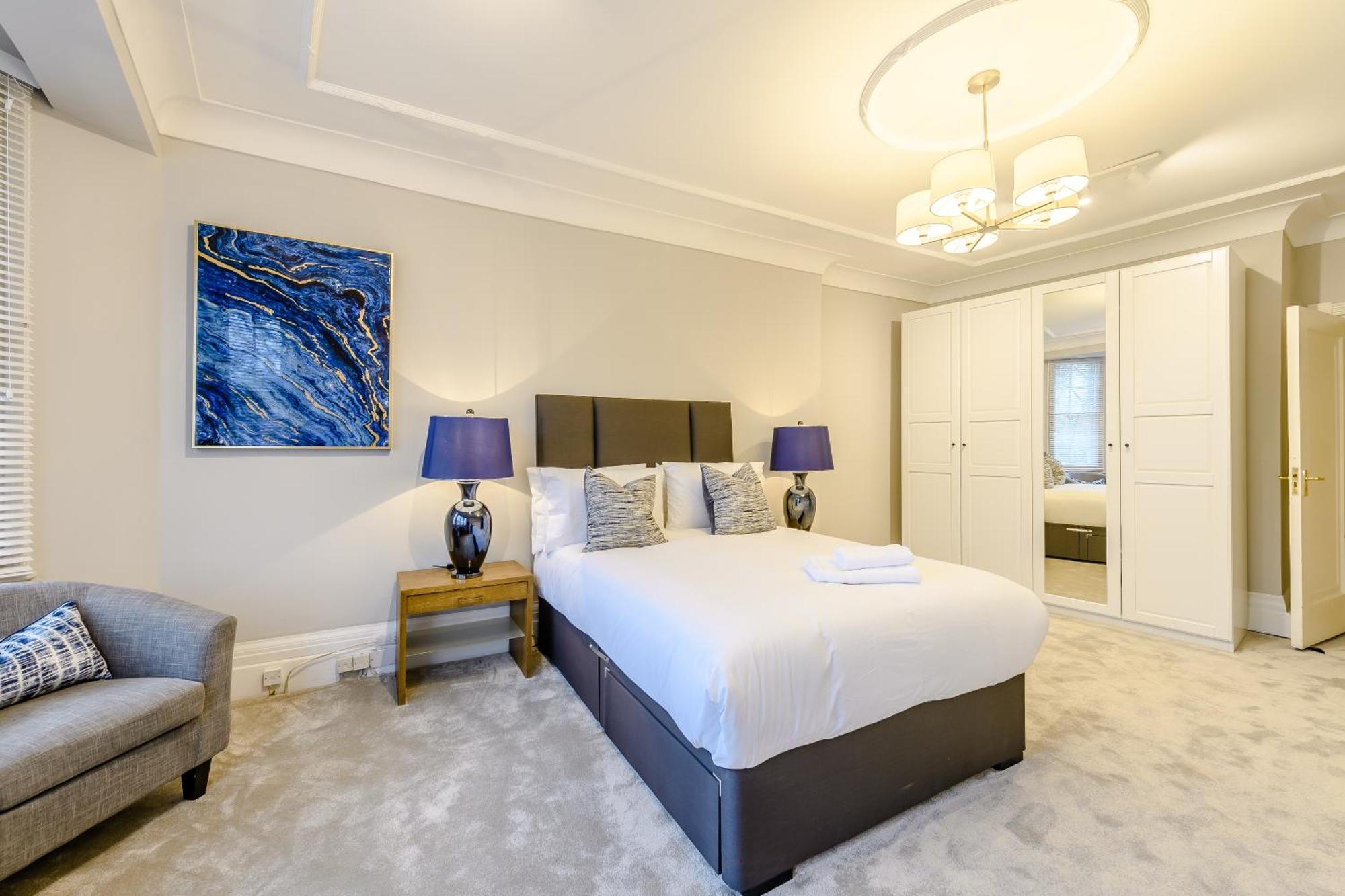 Strathmore Court London