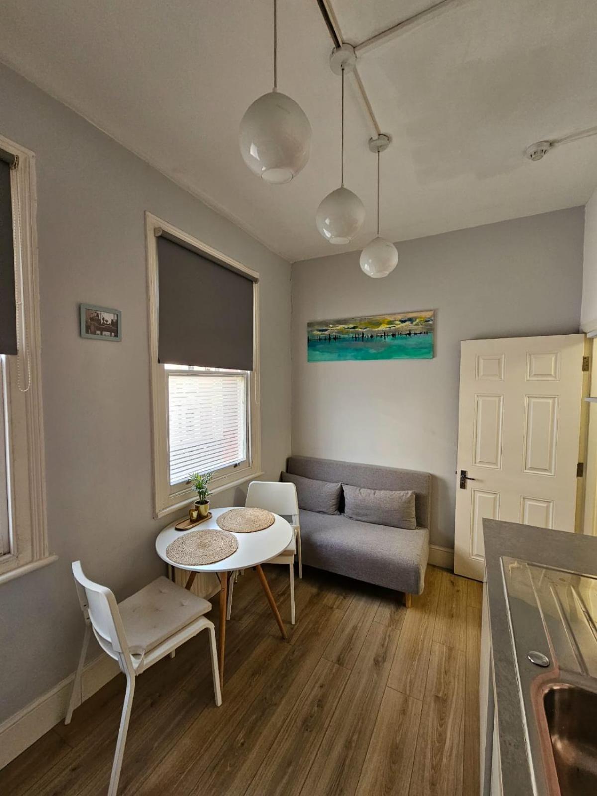 Beautiful And Spacious Flat * London