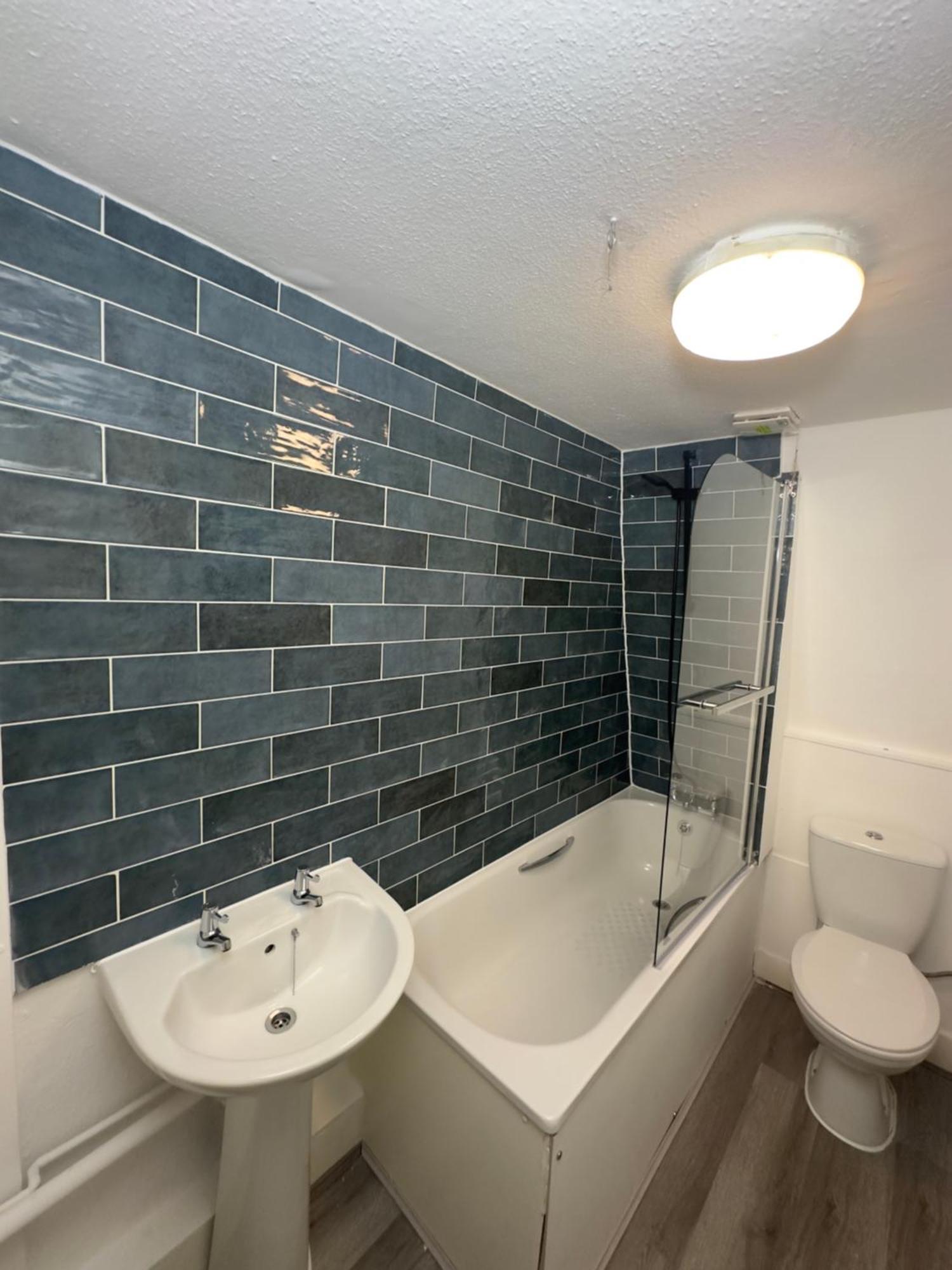 Newly Decorated 5-bed Hackney Townhouse London